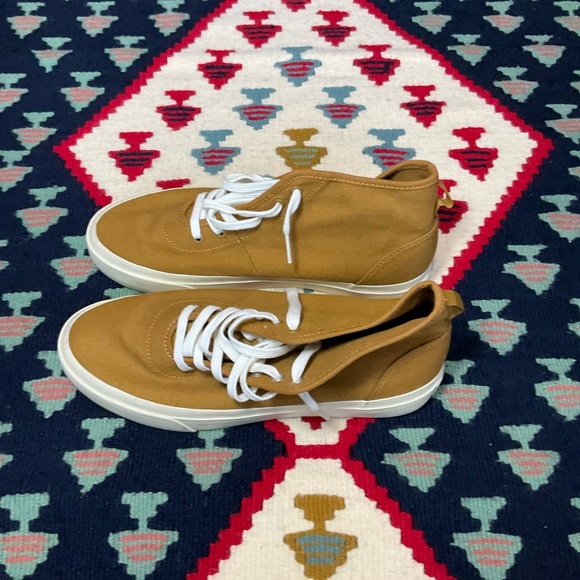 Everlane Forever High Top Sneaker - Picture 2 of 8